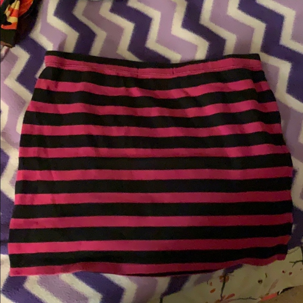 Horizontal stripe skirt